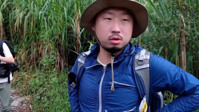 无穷小亮:小伙神似"藏狐",能辨认上万种生物,抖音获赞过亿