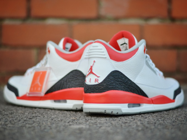 aj3"元年"配色复刻发售日期确认,爷青回了xdm!