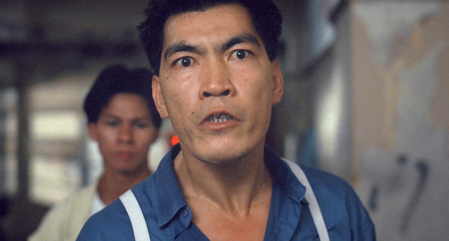 除了长相凶悍,陈奎安年轻时,在道上也是出了名的狠角色.