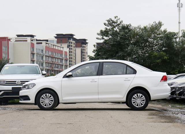 最便宜的大众轿车全系标配esp省油又耐造能遮风挡雨才5万多