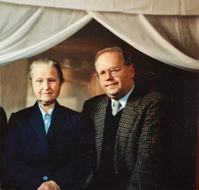 03年,86岁瓦格纳病逝,68年中国异乡岁月:最后与丈夫杜承荣合葬