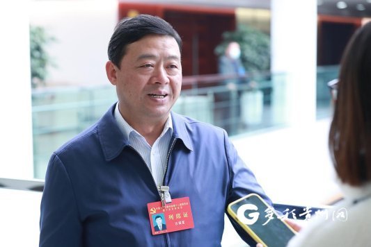 聚焦省委十二届十次全会吕国富努力培养社会主义建设者和接班人