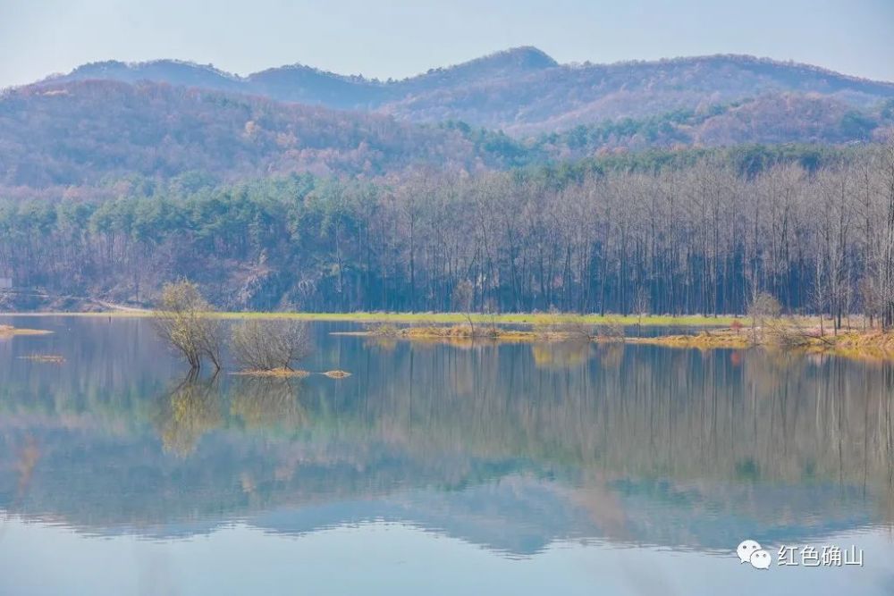 衝口村位於臻頭河流入薄山湖的入口,中間是蘆莊村,西邊是常莊村.