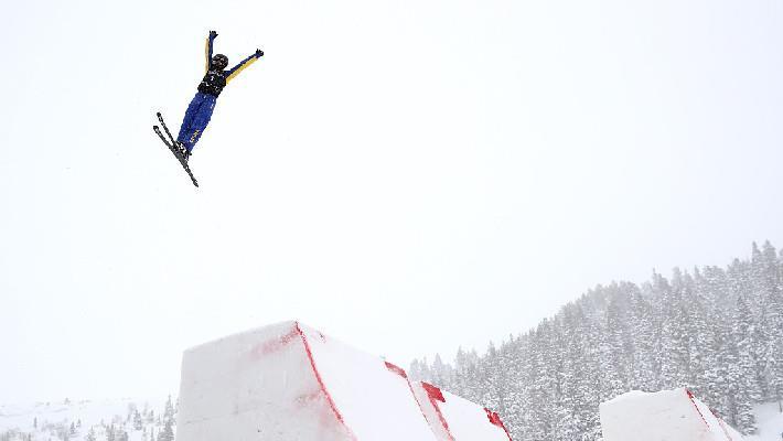 徐梦桃 徐梦桃自由式滑雪空中技巧世界杯芬兰站女子个人项目夺冠