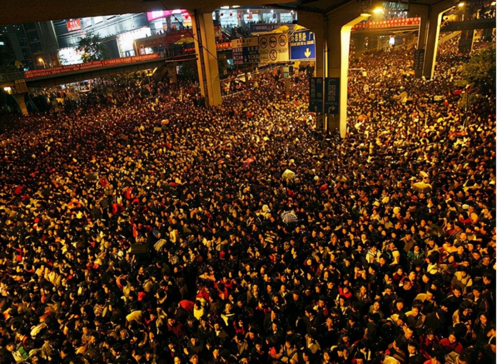 全国各地迎来返乡潮农民工都不想挣钱了为何这么早回家