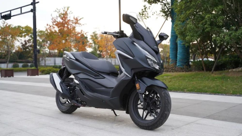 呆子测评|龙头偏左,本田佛沙nss350_腾讯新闻