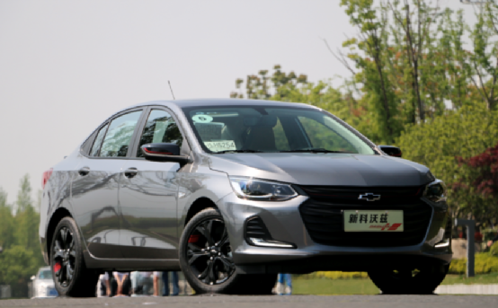 雪佛兰科沃兹799万元起售试驾2021款科沃兹325t自动欣悦版