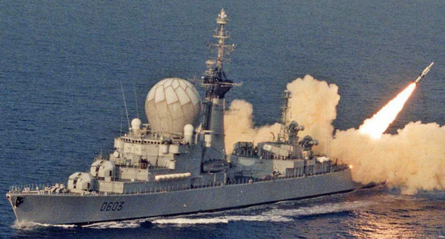 絮弗伦级护航驱逐舰法国海军第一代导弹驱逐舰