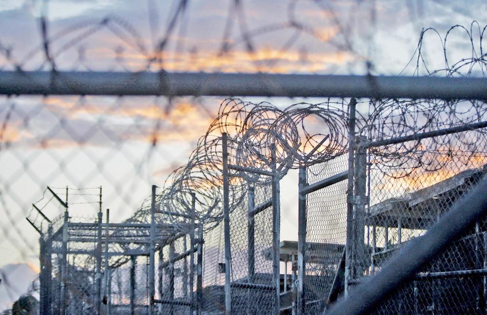 最自信的监狱是大门敞开犯人却不敢越狱被称为白蓝魔宫