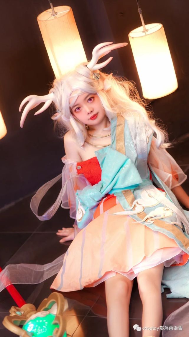 cos:王者荣耀瑶遇见神鹿,变成黑夜里的一束光
