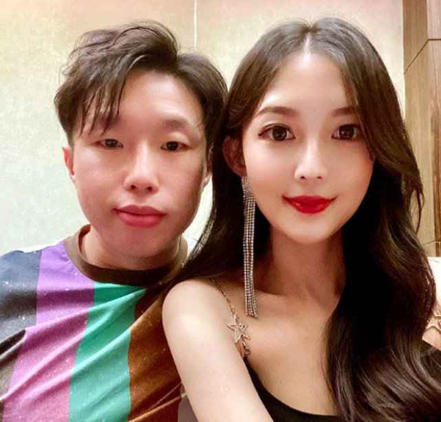 有种"翻车"叫冲老婆颜值生孩子,德云社烧饼晒娃后,网友乐了