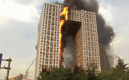 图 2: 大连凯旋国际大厦火灾