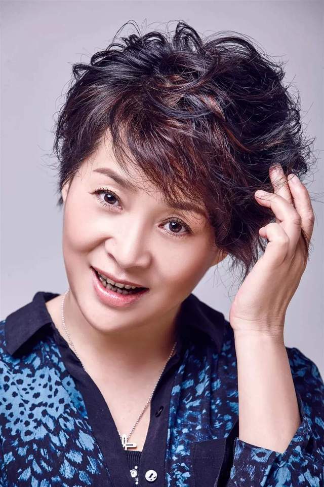 是否还记得当年《渴望》中的燕子呢?