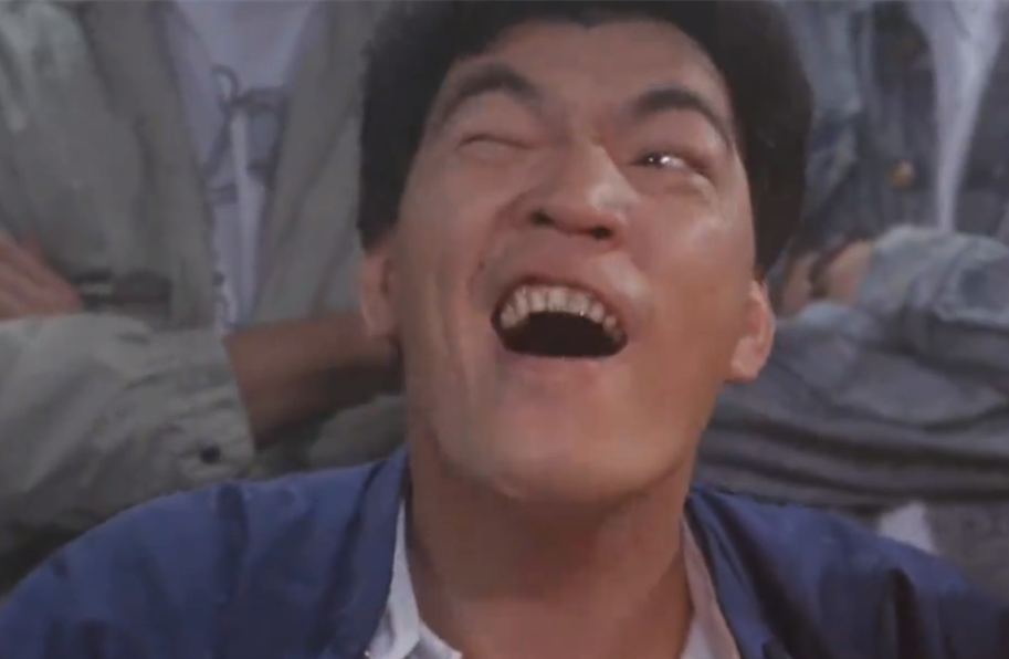 成奎安25岁孙子车祸身亡座驾撞上8米高大树送医后抢救无效