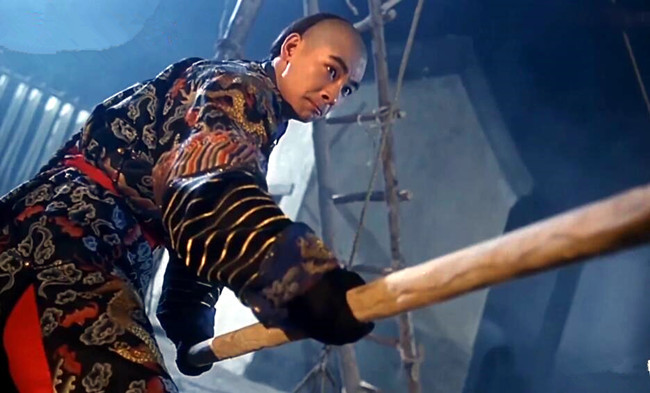 《三侠剑》昆仑侠胜英为何没能出侠入剑?