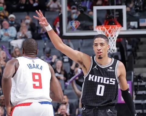库里 今日NBA纪录盘点，杜兰特超雷阿伦，库里再遇尴尬纪录