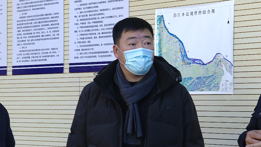 12月5日,县委副书记,代县长刘淼群深入沿江满达乡