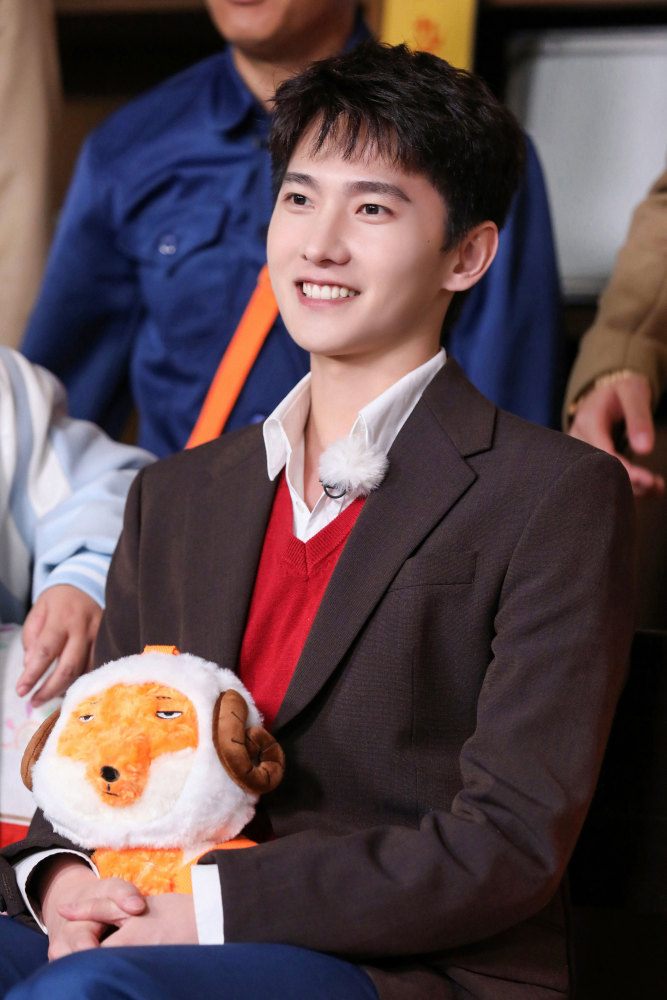 杨洋《青春环游记3》挑战再升级 新身份新笑料妙趣横生_腾讯新闻