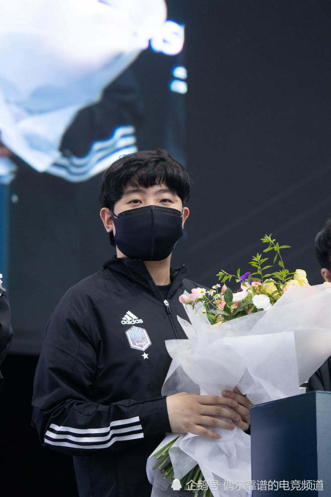 再见khan你好金东河khan退役仪式