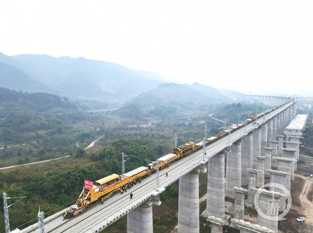 建設中的重慶鐵路樞紐東環線水土雙線特大橋