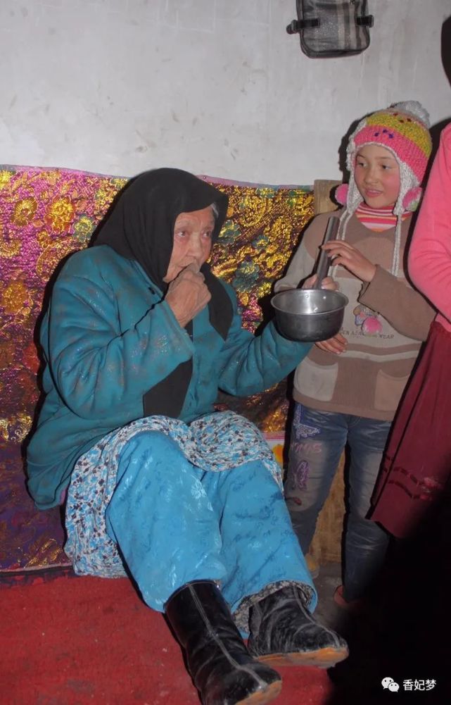 今年136岁中国第一寿星独一无二的长寿秘诀