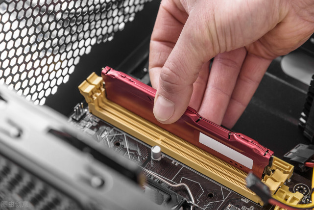 什么是电脑内存条内存的作用如何挑选