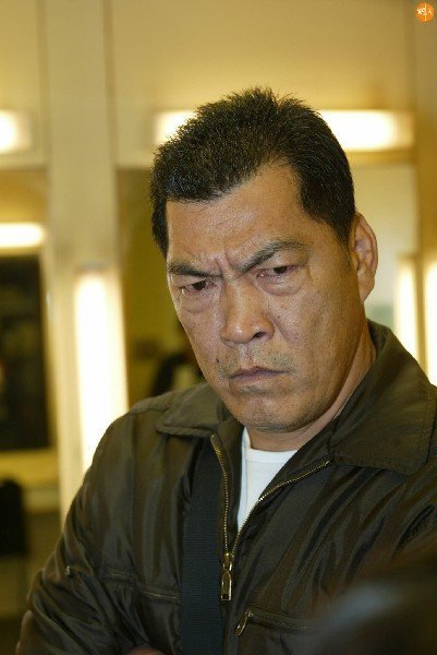 "大傻"成奎安孙子车祸去世 生前有两个老婆