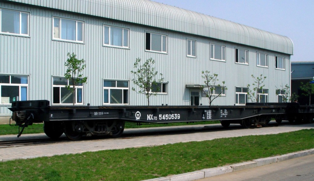 中车齐车集团主导研发的四种车型作为首发货物班列在中老铁路出镜