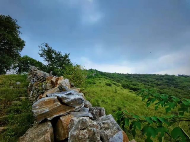 镇平红岭山的旅游景点图片