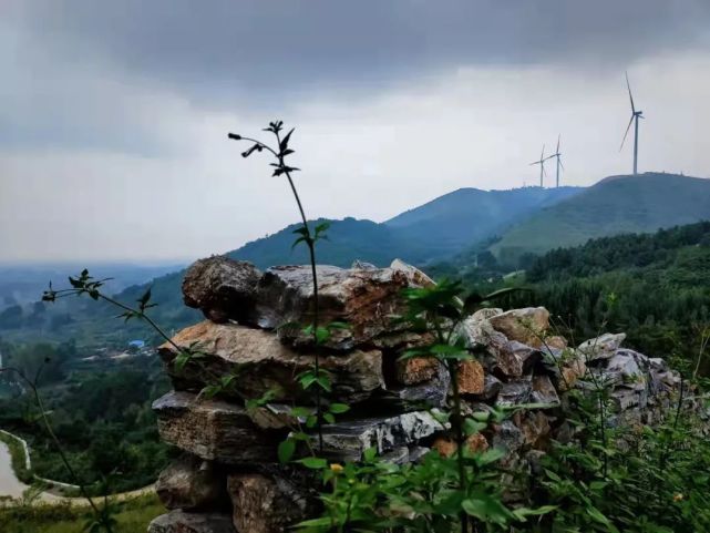 镇平红岭山的旅游景点图片