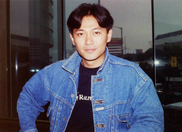 隔壁的对手台"亚视",迎来了一位名叫江华的年轻人,但在这个时候