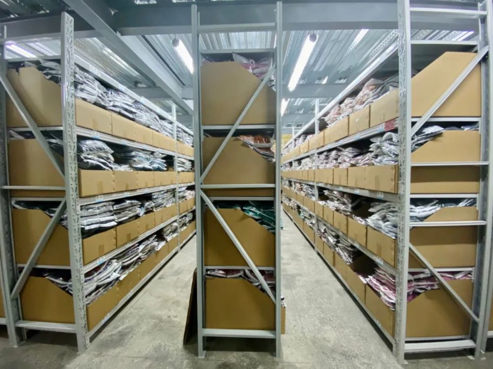 兰梦萱2022春夏装高端原创设计师品牌女装一手货源供应