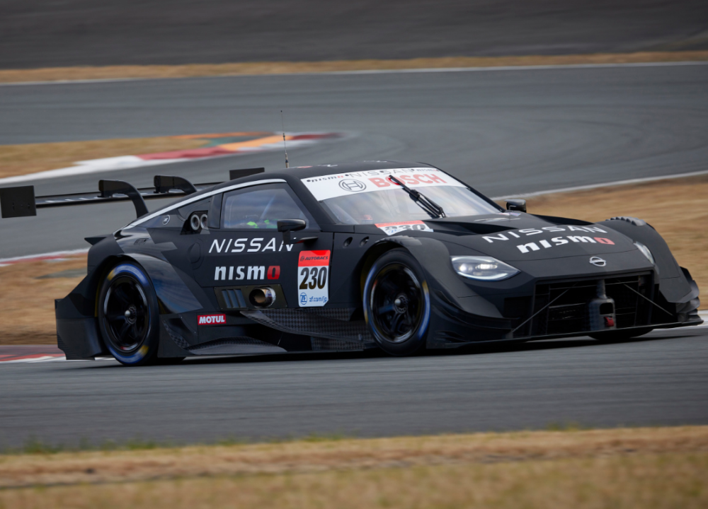 日产淑女新赛车比gtr还帅宽体大尾翼