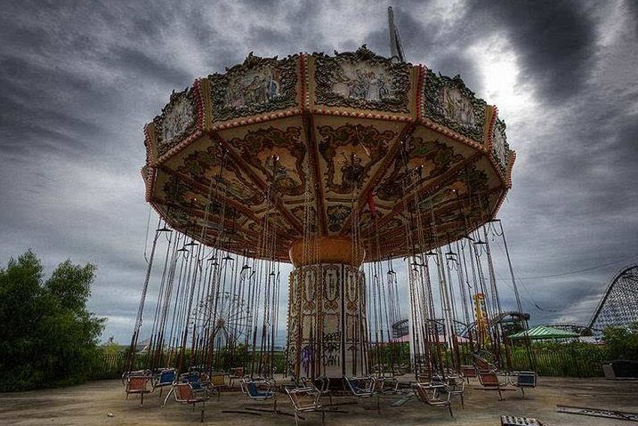 郴州有座烂尾多年的游乐场,因造型奇特而走红网络,很值得一去