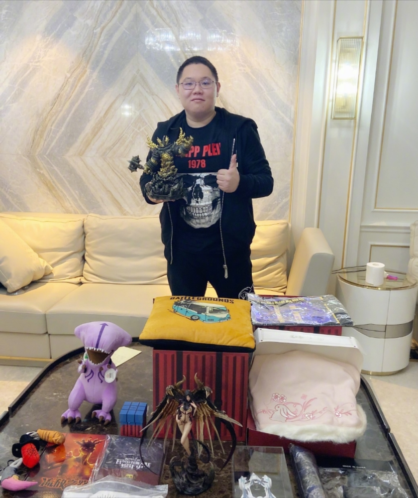 北慕負戰績指責隊友，隊友不玩了狂刷北慕野！賽后復盤后北慕慌了荷蘭機場購物必買清單