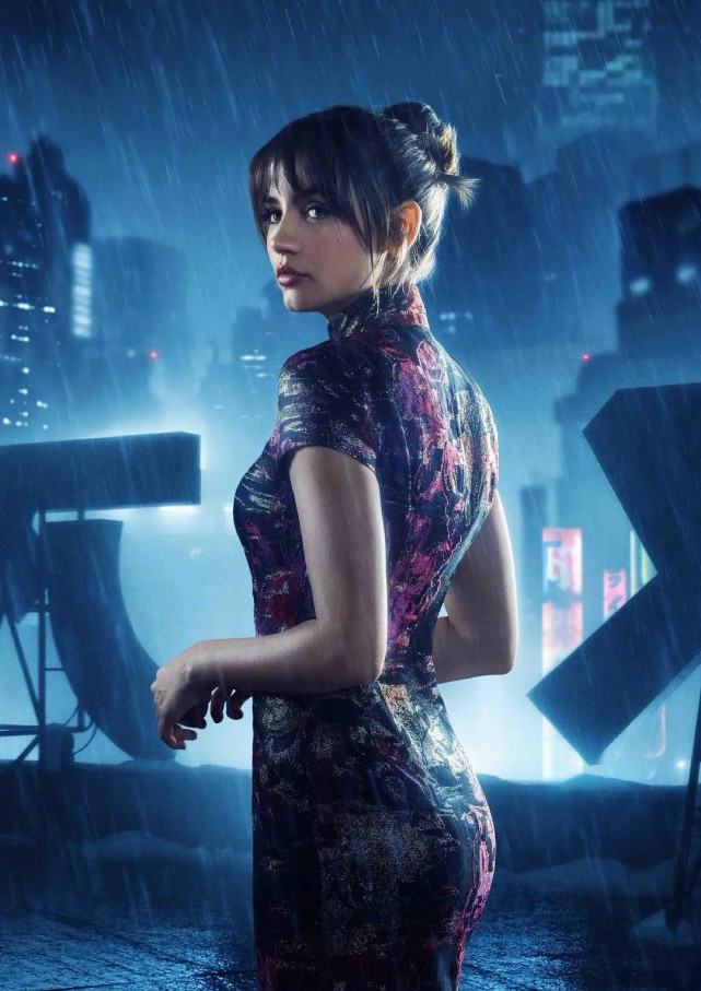 《007:无暇赴死》的性感邦德女郎安娜·德·阿玛斯(ana de armas)