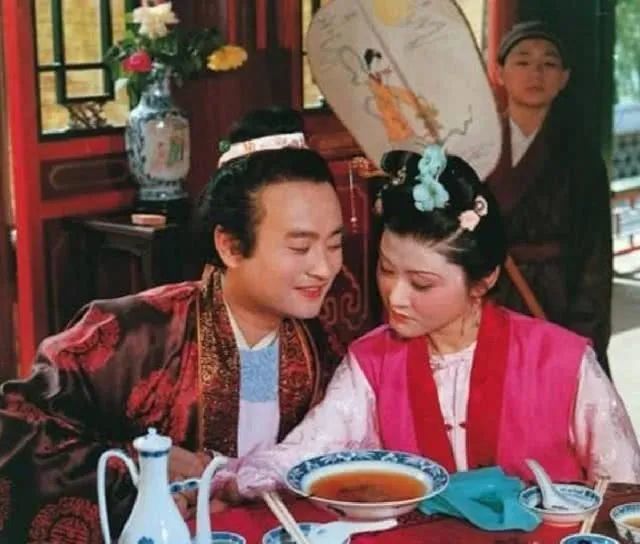 薛蟠|柳湘莲|张德辉|算盘|端午节