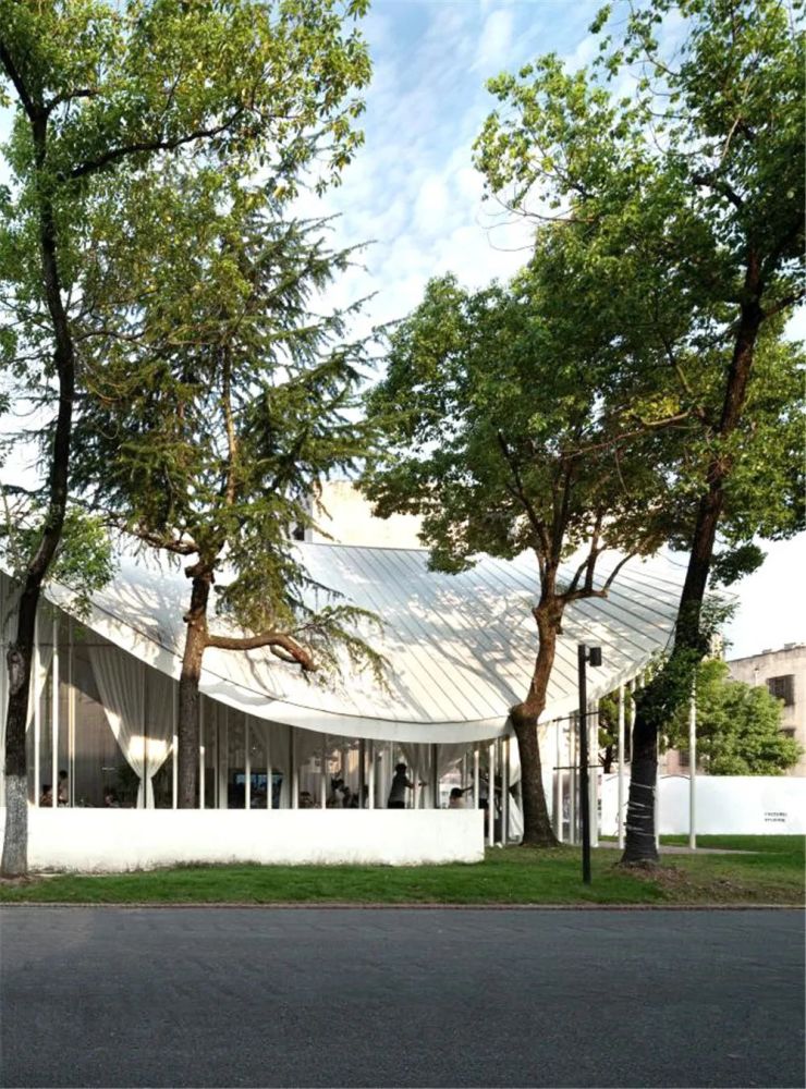 空间| 合肥prajna林间餐厅,都市中的有机茶园