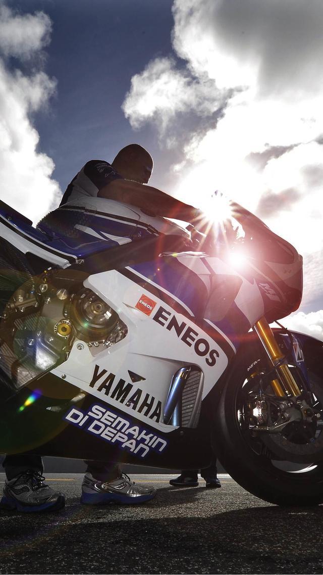 帅气机车高清全屏壁纸