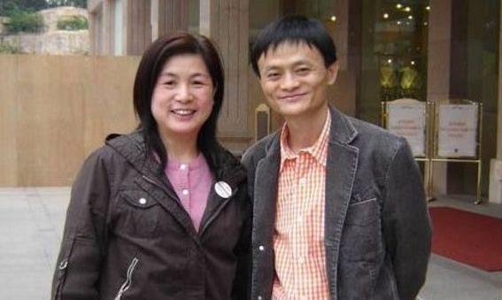 看看马云的儿子马元坤再看看女儿马雪网友基因太强大了