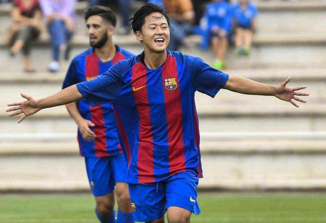 "韩国梅西"黯然回国,曾违规转会巴萨被罚,追赶孙兴慜只是美梦