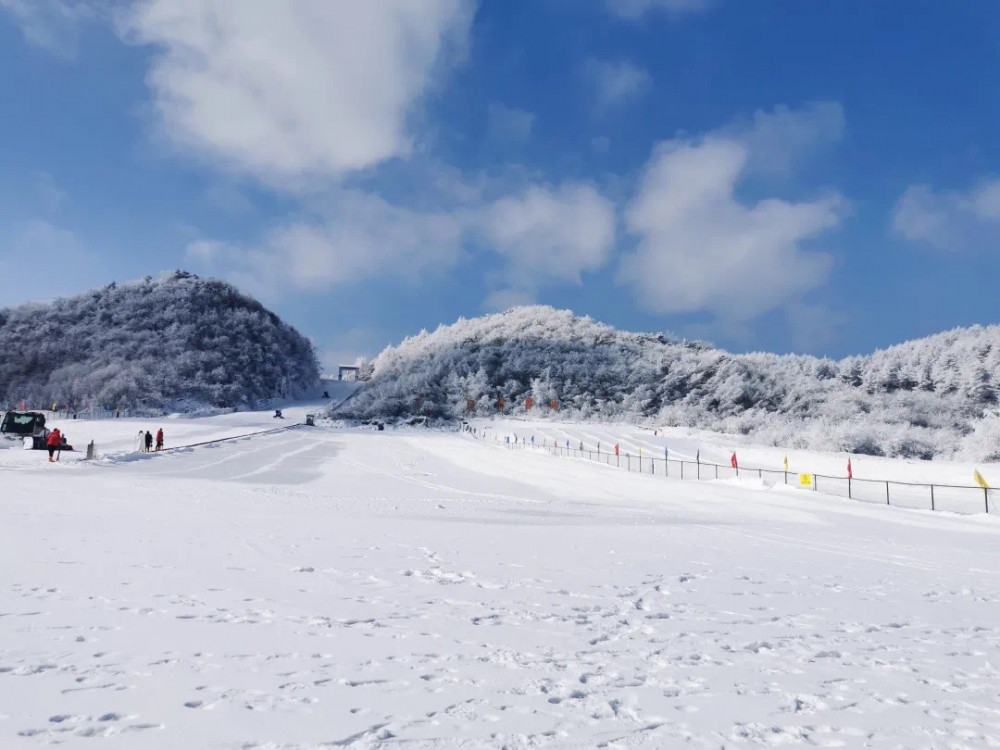石柱白天池滑雪场图片