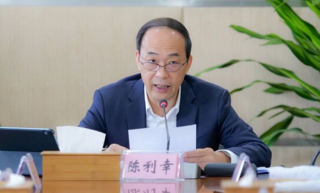 省交通运输厅党组副书记,副厅长蔡洪传达了省委专题