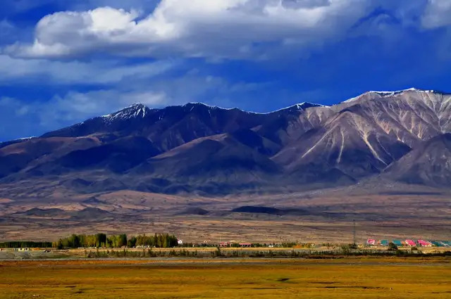 新疆温泉县哈尔达坂铅锌矿床工程地质特征初探