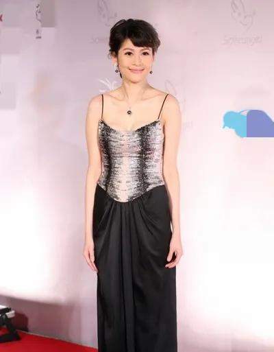 夜宿冯小刚8小时被金星骂地摊货才女主播沈星如今怎样了