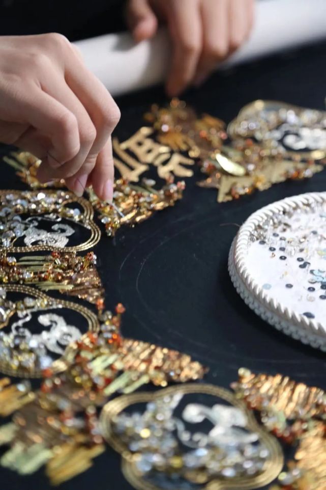 直播预告|宁波金银彩绣,阿尔山树皮画直播即将开始!