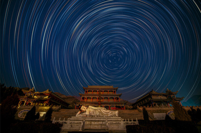 《星空黄沙母亲河》周博 摄于宁夏中卫星沙坡头黄河宿集优秀奖 《大明