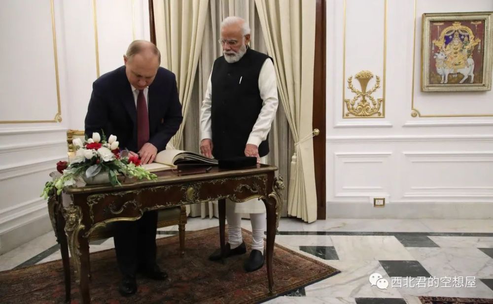 与印度总理莫迪会晤，“迟到大王”普京为何没有迟到？英语小对话