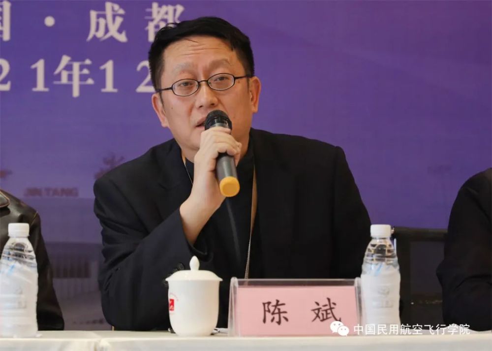 模式,在进一步扩大训练能力的同时,将以与成都淮州机场正式合作为契机