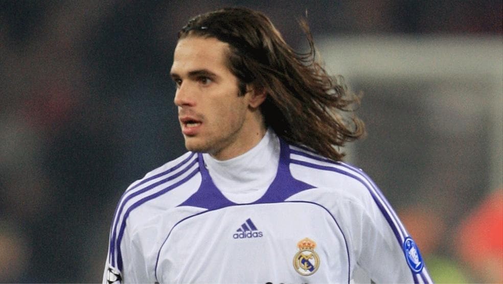 年4月10日中场:费尔南多·加戈雷东多的继任者由于该赛季的优异表现